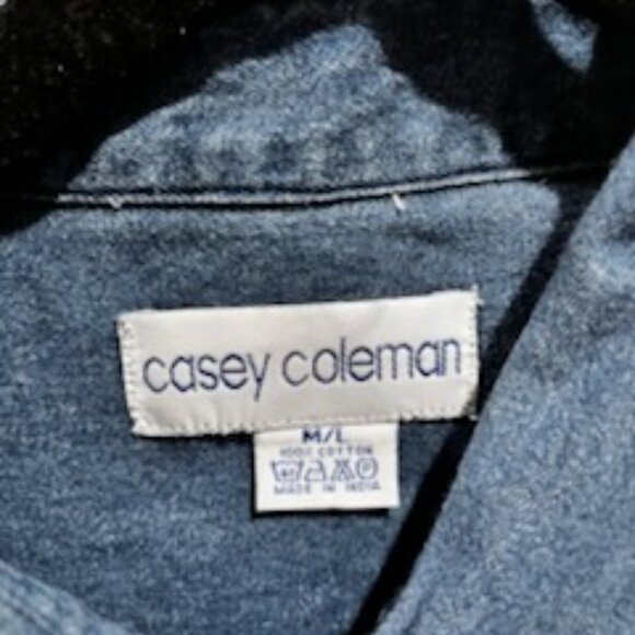 Casey Coleman Denim Shirt Embroidered Noahs Ark Women's M/L Cotton Cottagecore - Picture 3 of 10